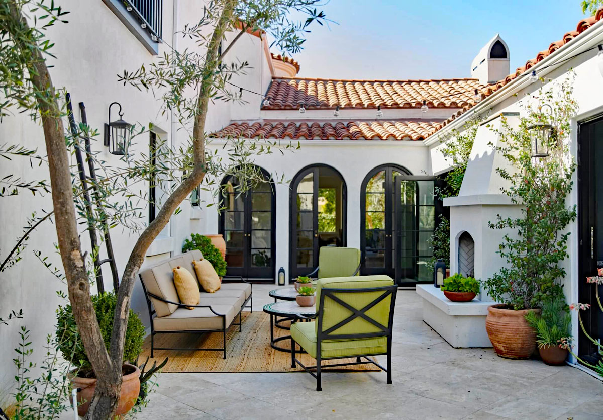 Mediterranean Style House with Inner Courtyard
