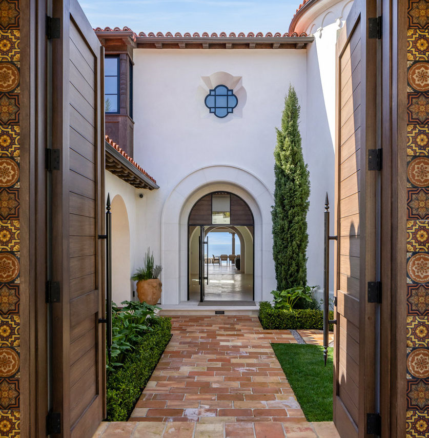New Estate in California with Spanish Style Architecture