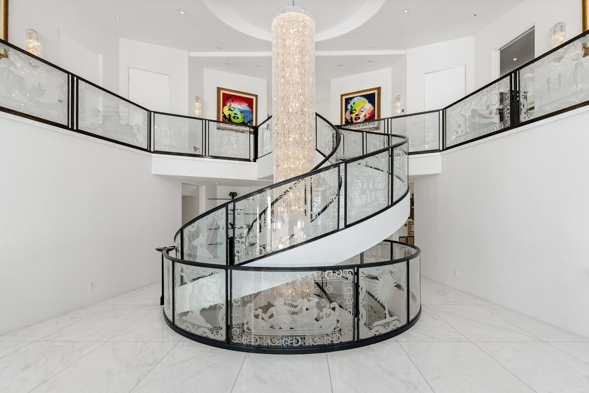 Modern Grand Circular Staircase
