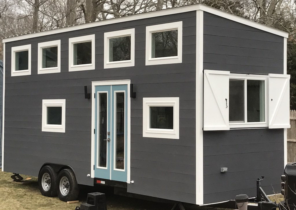 This Tiny Luxury Mobile Home Lets You Live Simply In Comfort