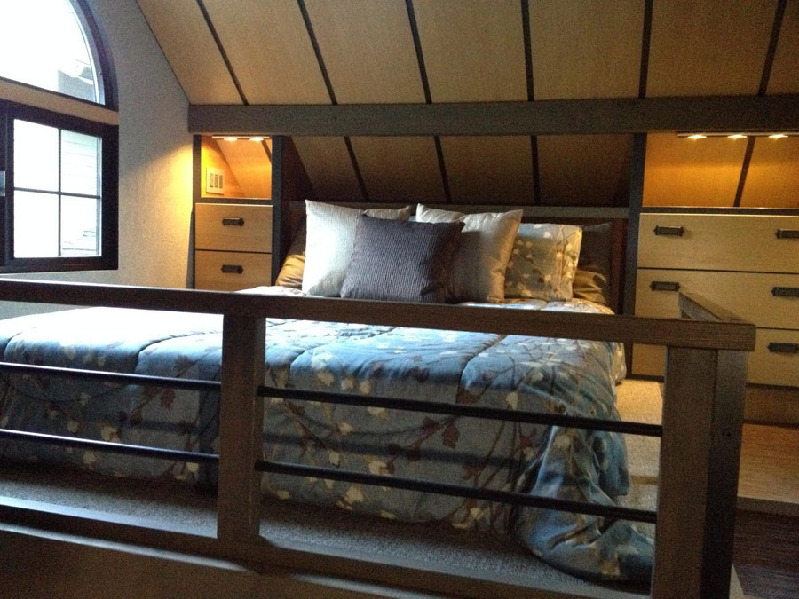 Luxury Tiny Bedroom Loft