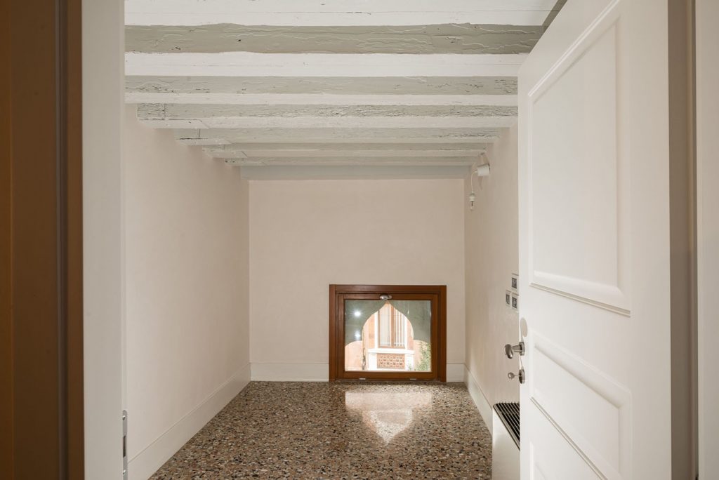 Contemporary Apartment In A Gothic Venice Palazzo Where Mozart Once ...