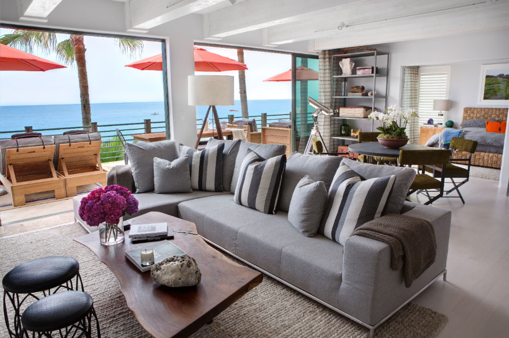 Contemporary Seaside Home Decor