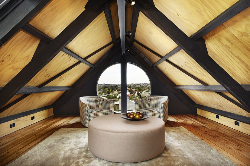 Attic Loft Lounge with View