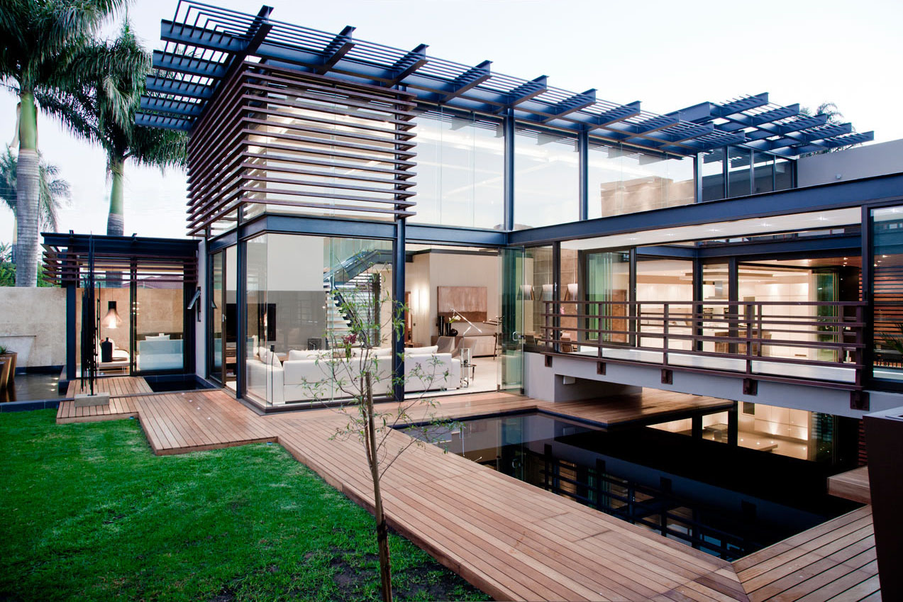 Minimalist Opulent Luxury Home with Lots of Glass Steel Minimalist Opulent Luxury Home with Lots of Glass Steel