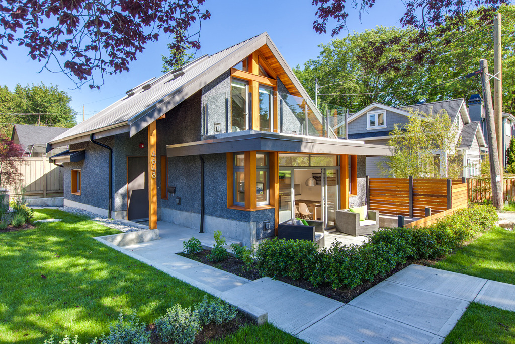 Stylish Modern Small House in Vancouver