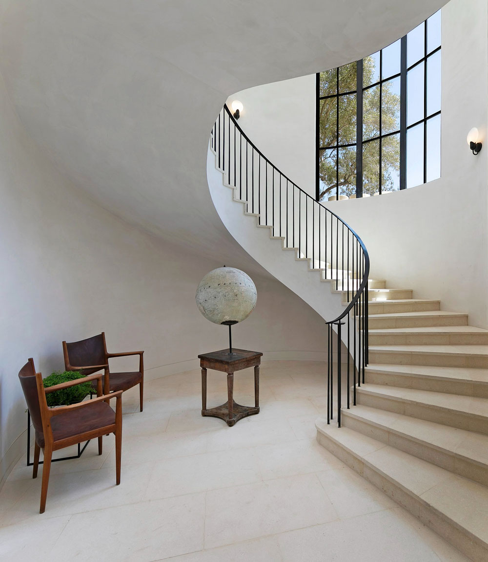 Modern Curved Staircase