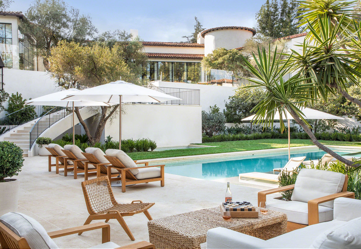 Central Courtyard Swimming Pool