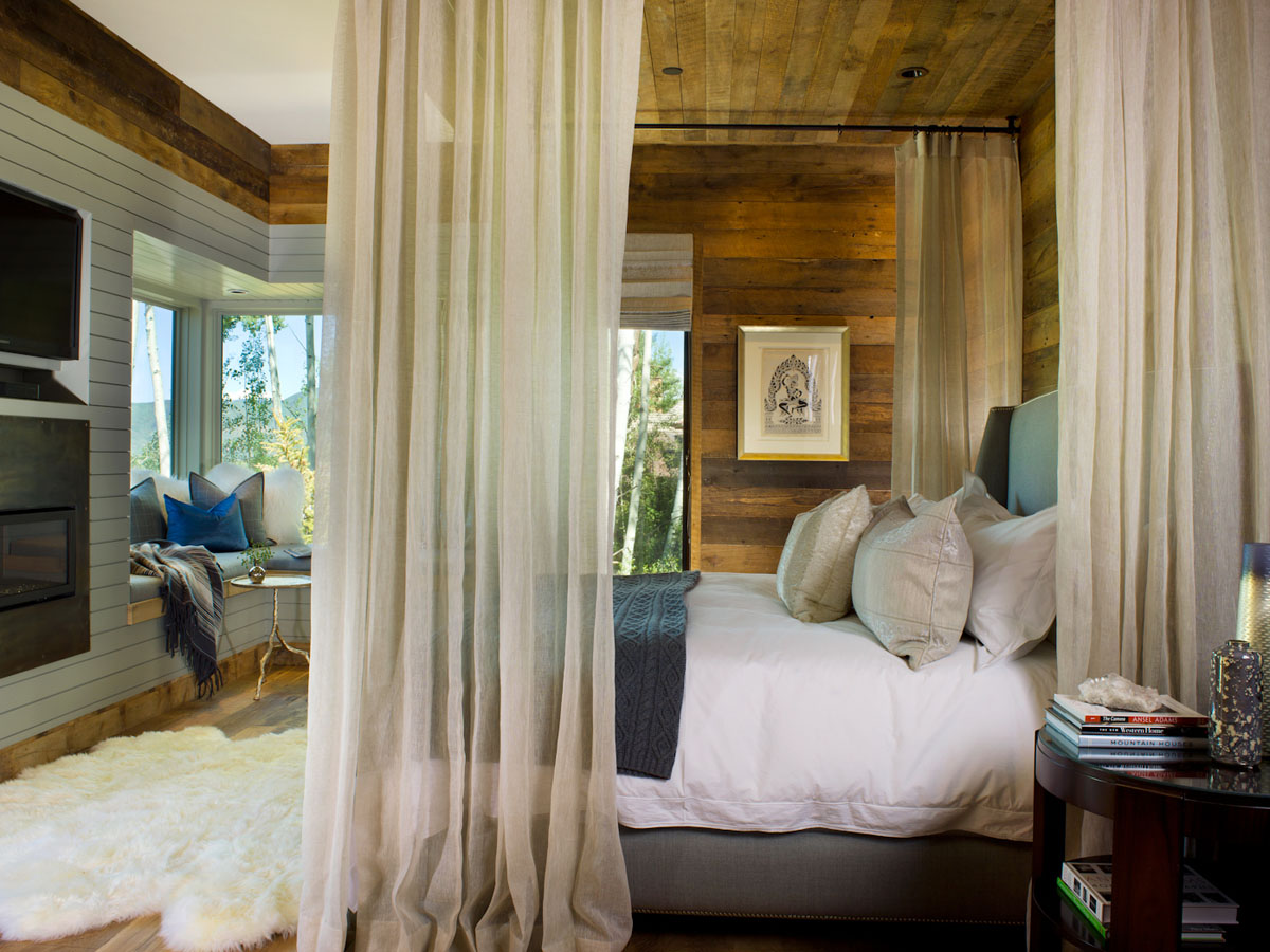 Rustic Cabin Bedroom