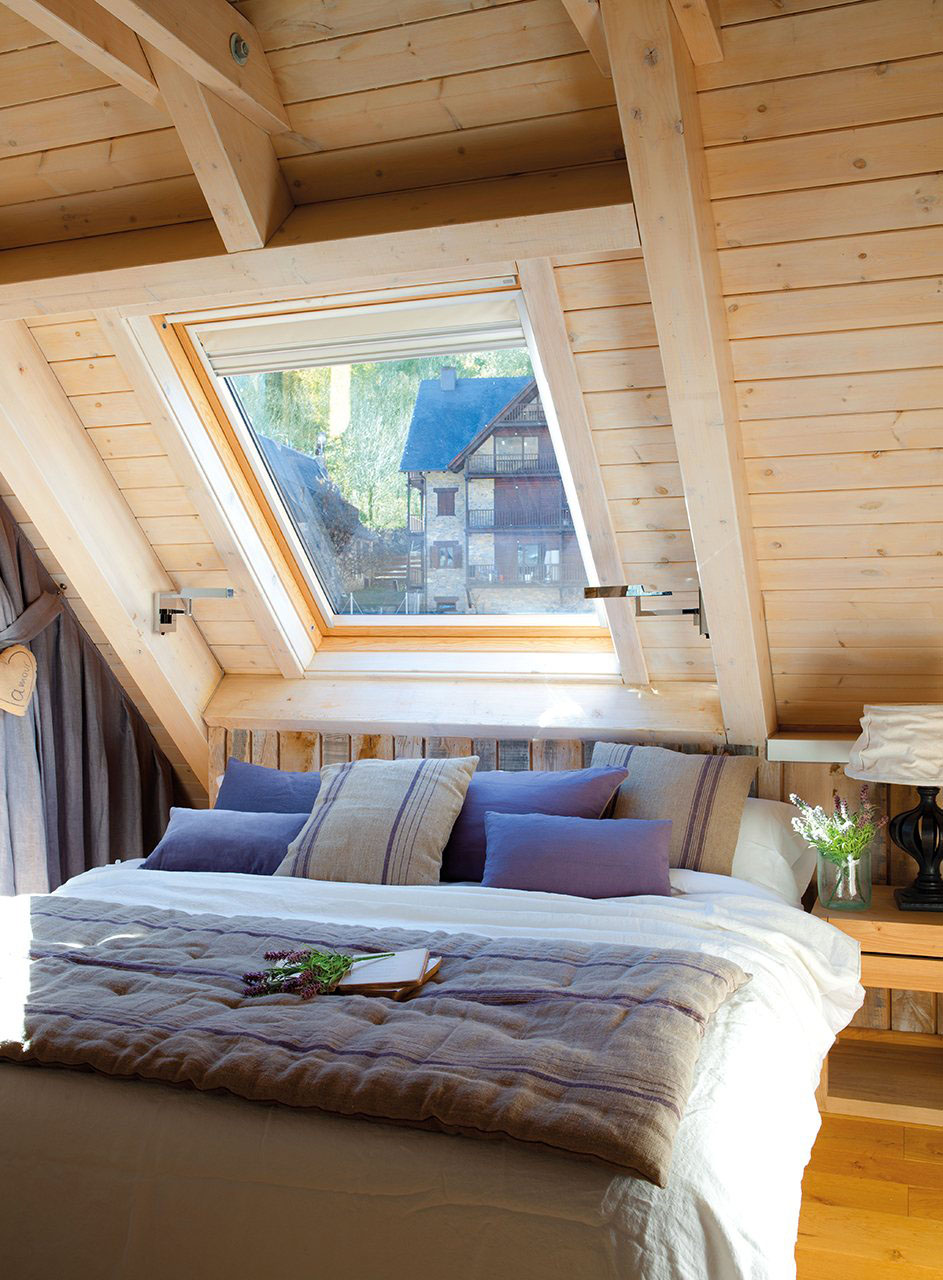 Mountain Home Bedroom with Skylight