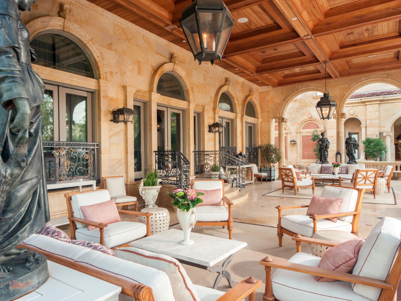 Luxury Terrace Patio