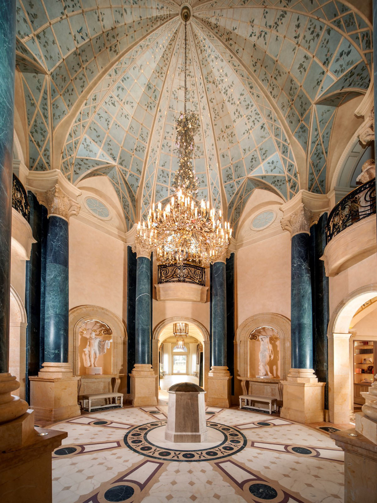 Luxury Home Grand Lobby