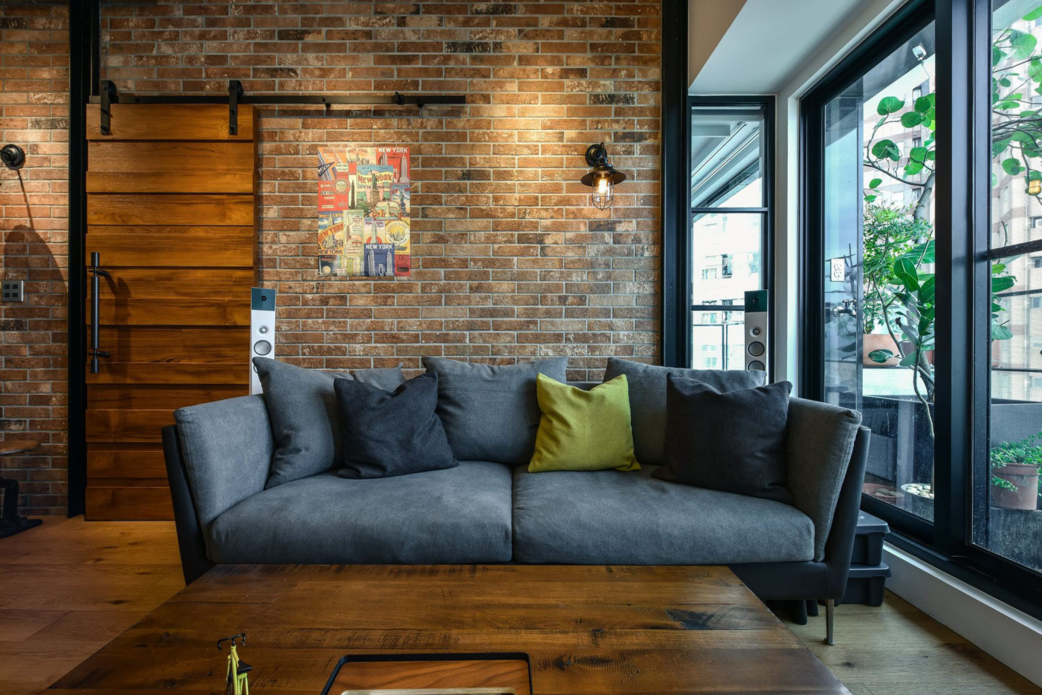 New York Style Industrial Loft Decor