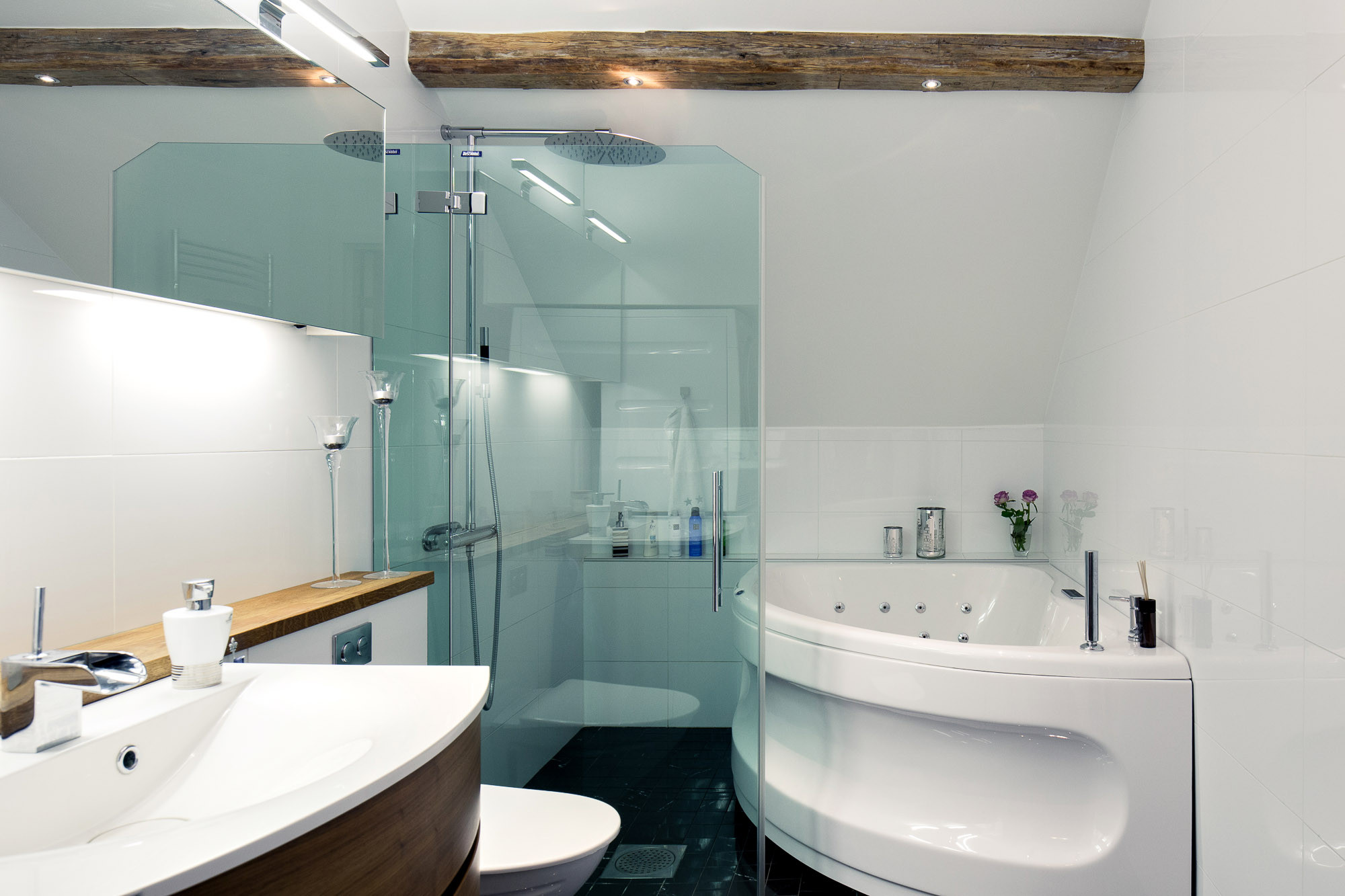 Modern Bathroom with Exposed Wood Beams