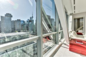 Toronto Penthouse Condo with View of CN Tower