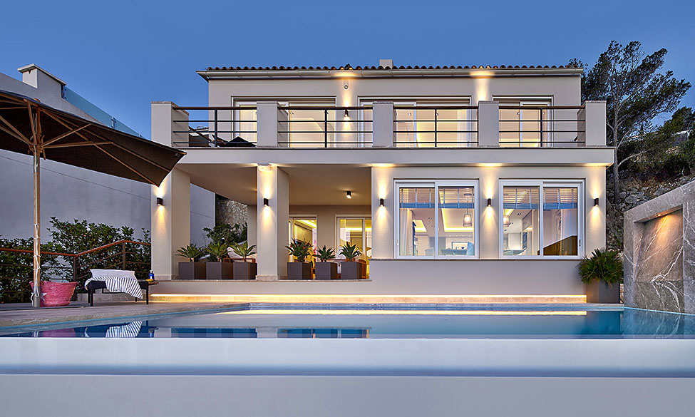 Modern Mediterranean Villa