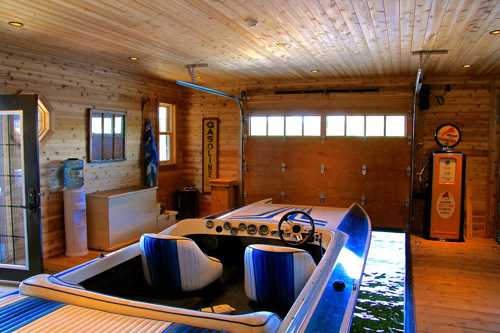 Muskoka Lakeside Cottage Boathouse | iDesignArch
