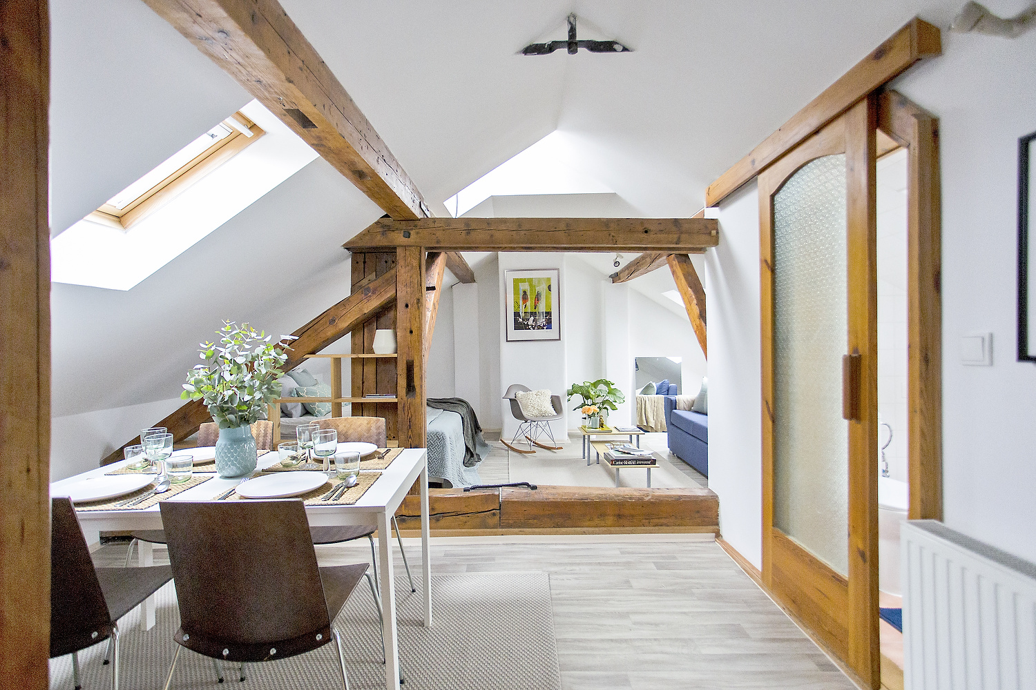 Cozy Attic Bachelor Pad With Original Wood Beams Idesignarch