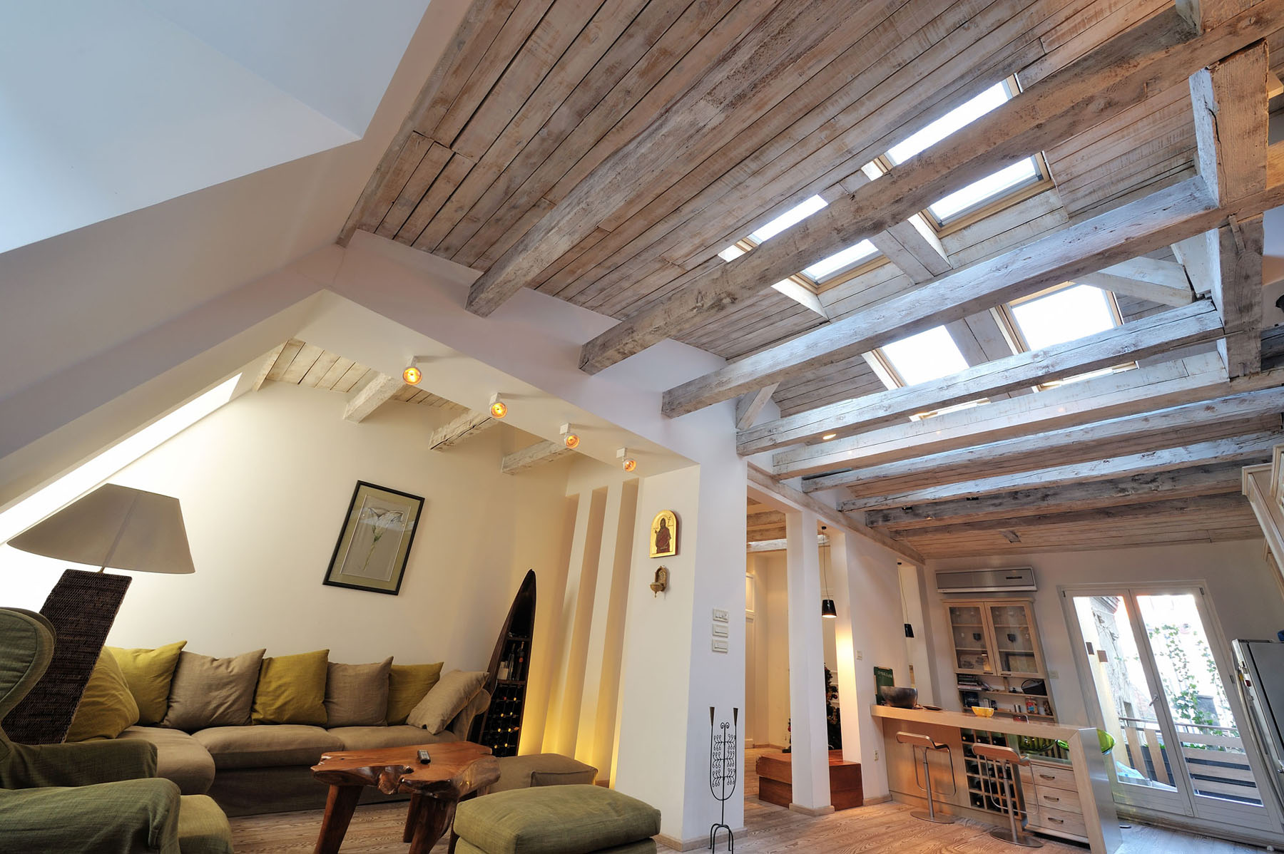 Attic Apartment with Woodbeams