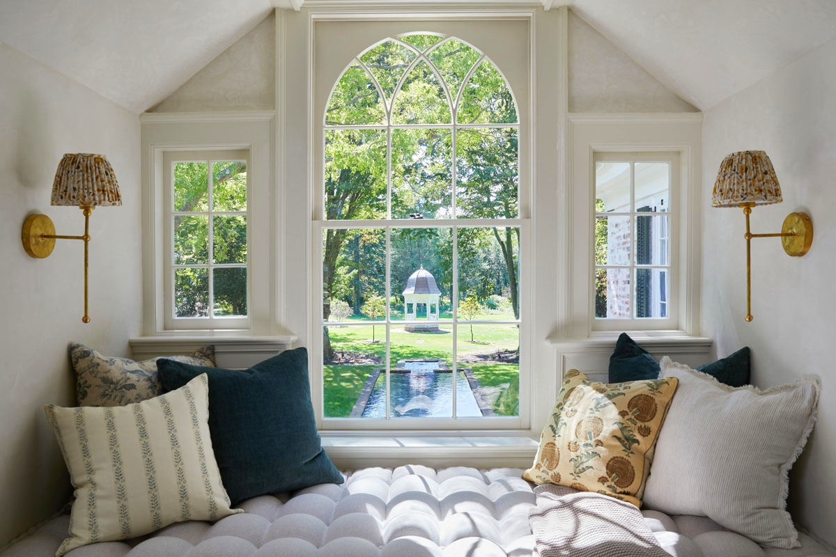 Cozy Reading Nook with Palladian Window