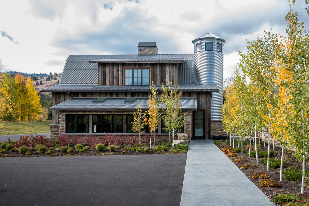 Country Entertainment Barn