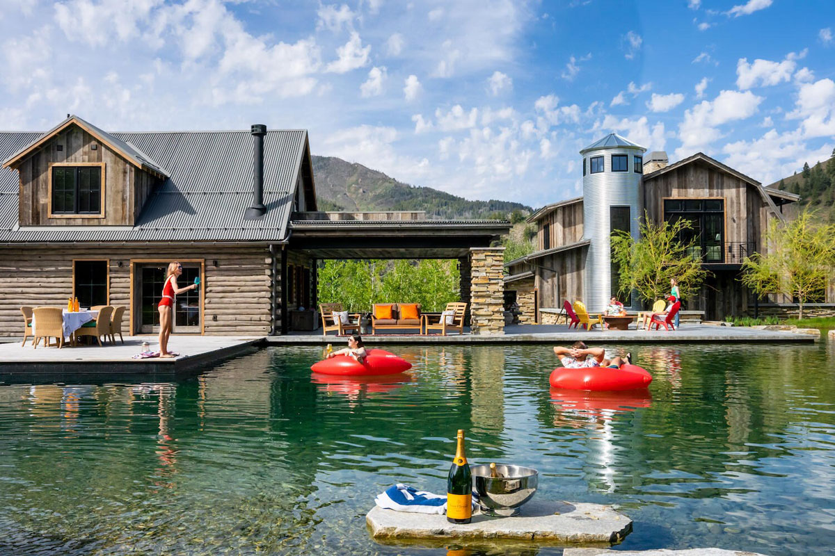 Country Estate with Private Swimming Pond