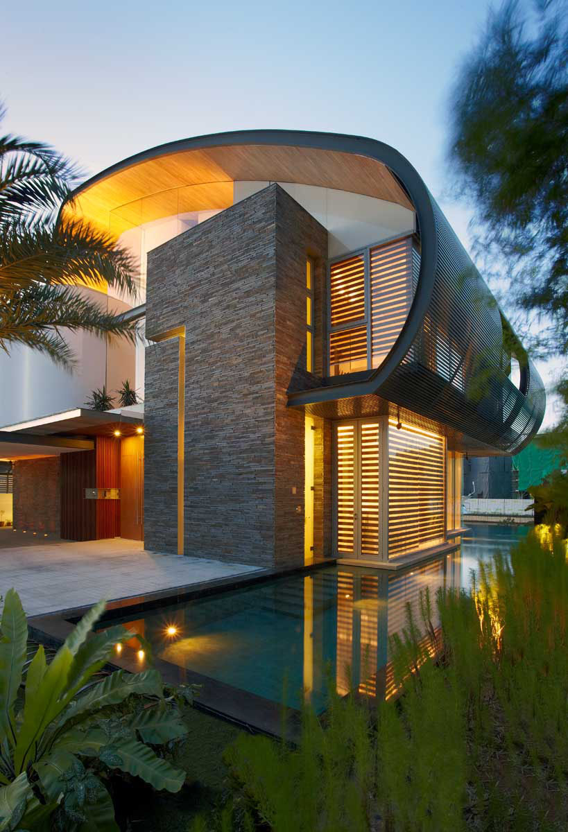 Nautical-Inspired House By The Marina In Singapore