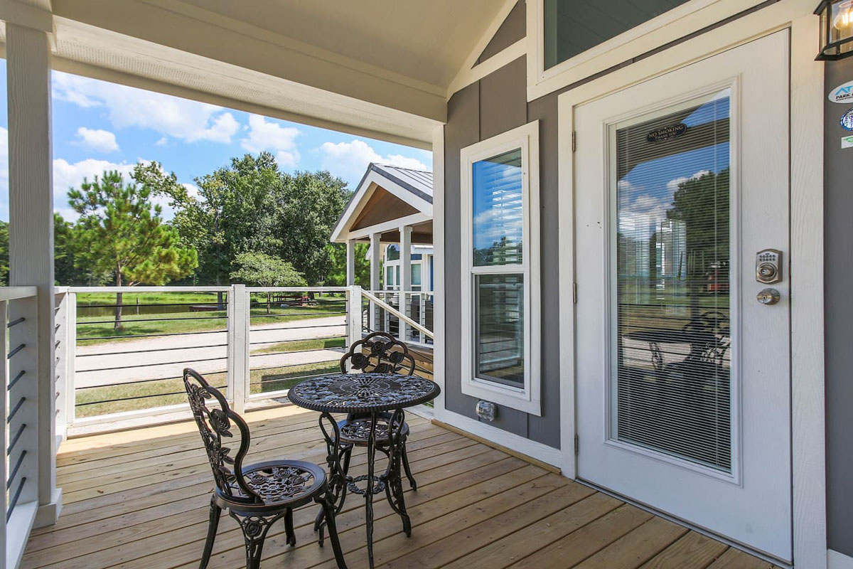 Tiny House Outdoor Deck