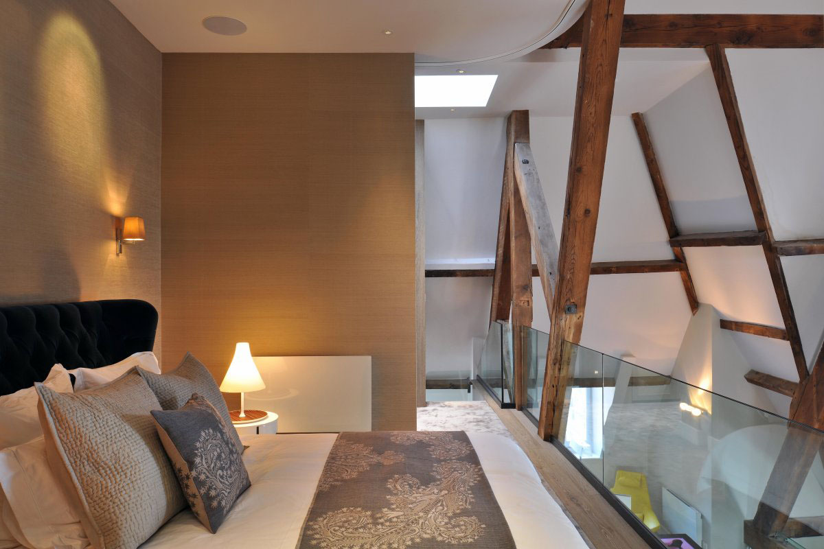 Modern Loft Bedroom in London