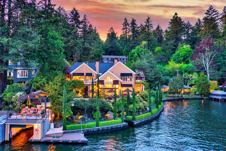 Lushly Landscaped Prime Waterfront Home on Oswego Lake