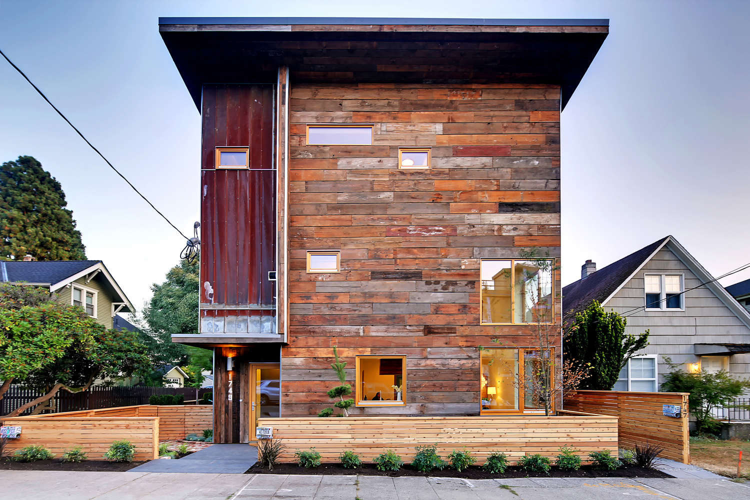 Solar-Powered Energy Efficient Green Home