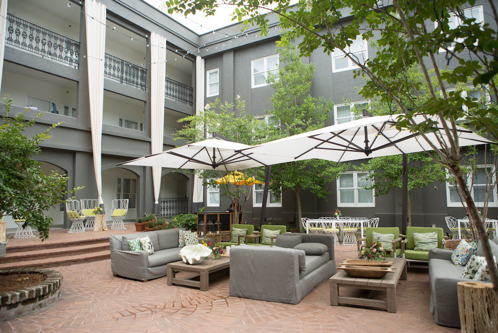 Hotel Patio Courtyard