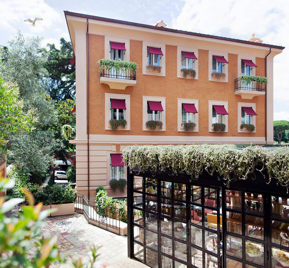 The Corner Townhouse Rome Exterior