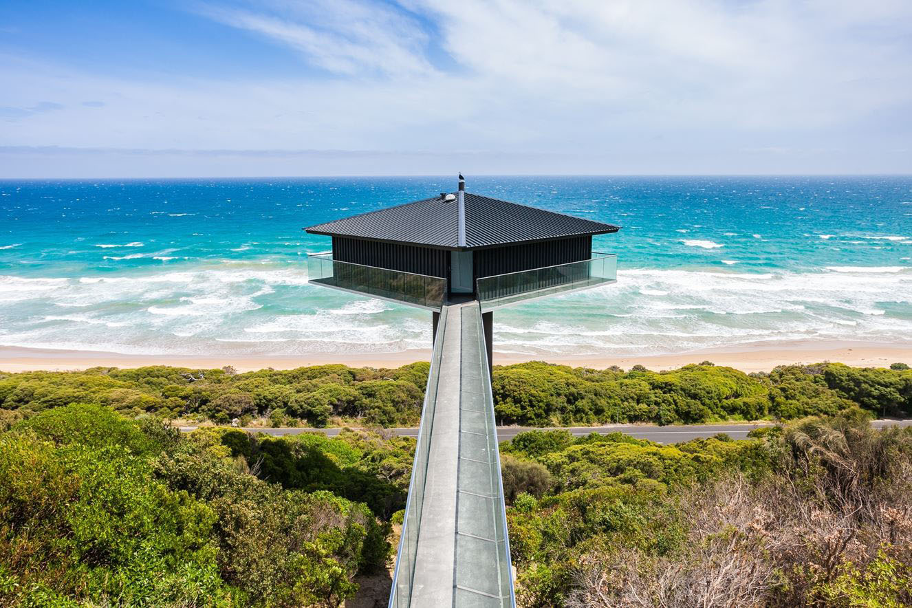 Suspended iHousei Above The Beach Provides Dramatic Suspended iHousei Above The Beach Provides Dramatic