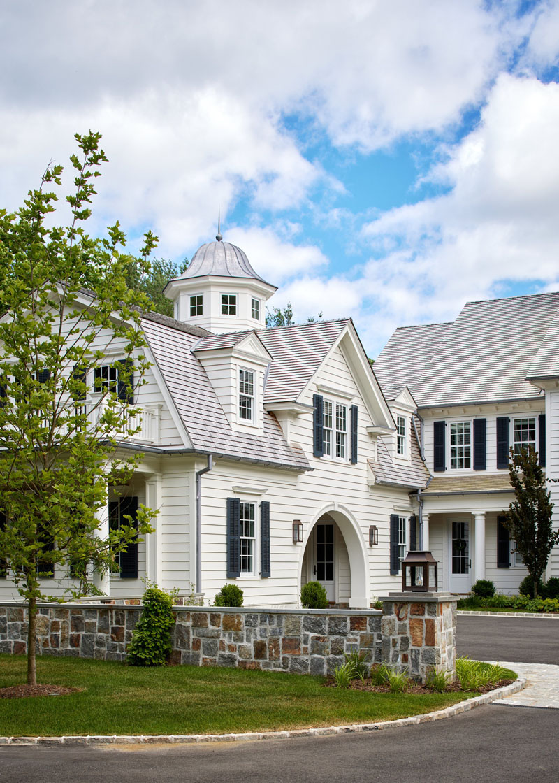 Classic Colonial Style Arched Porte Cochere