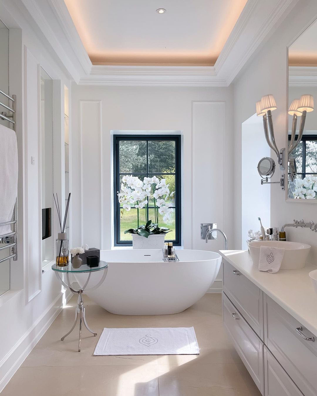 Elegant Modern Bathroom