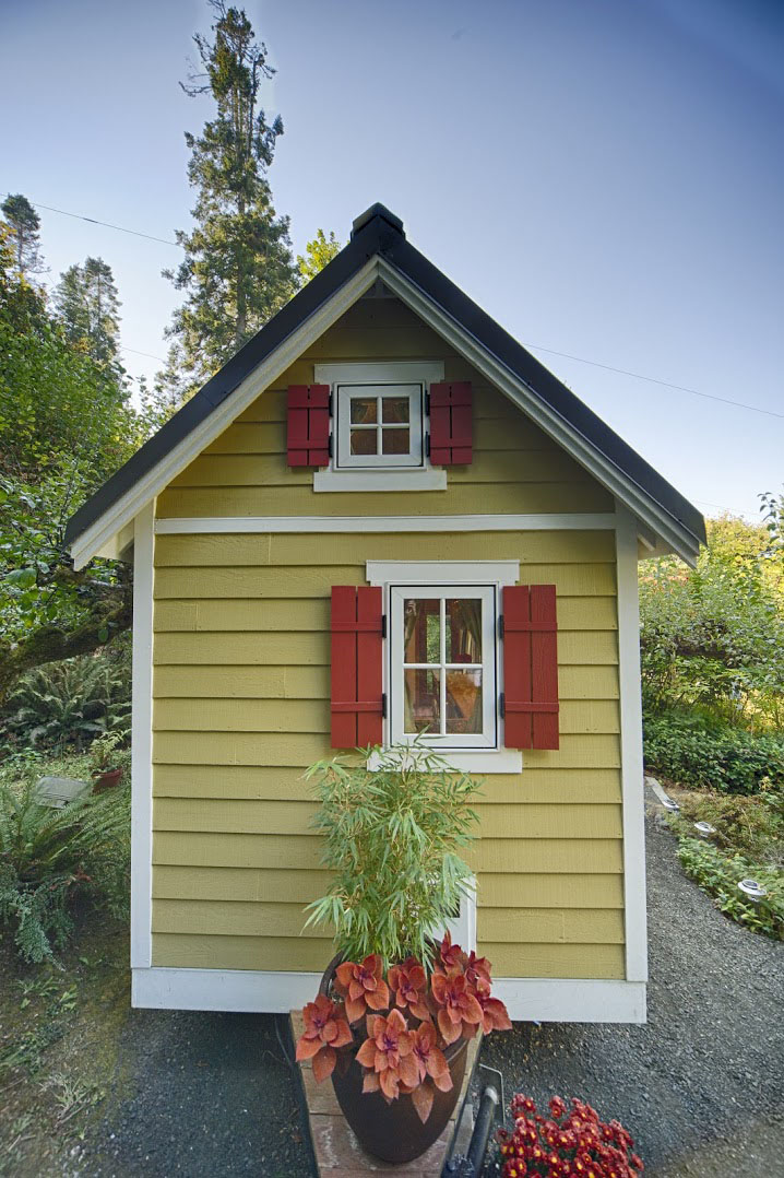 Charming Tiny  Bungalow House  iDesignArch Interior 