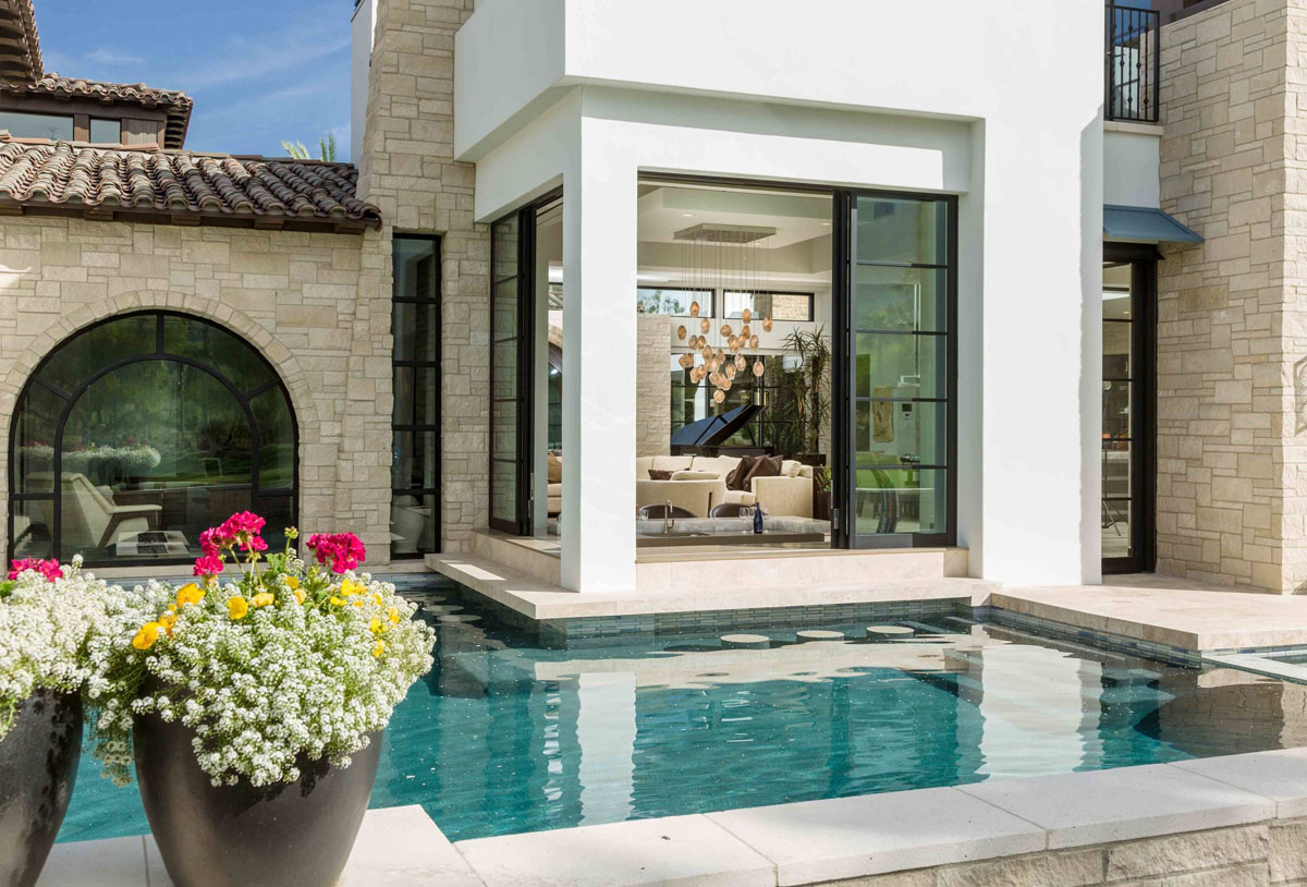 Swim-Up Indoor-Outdoor Pool Bar