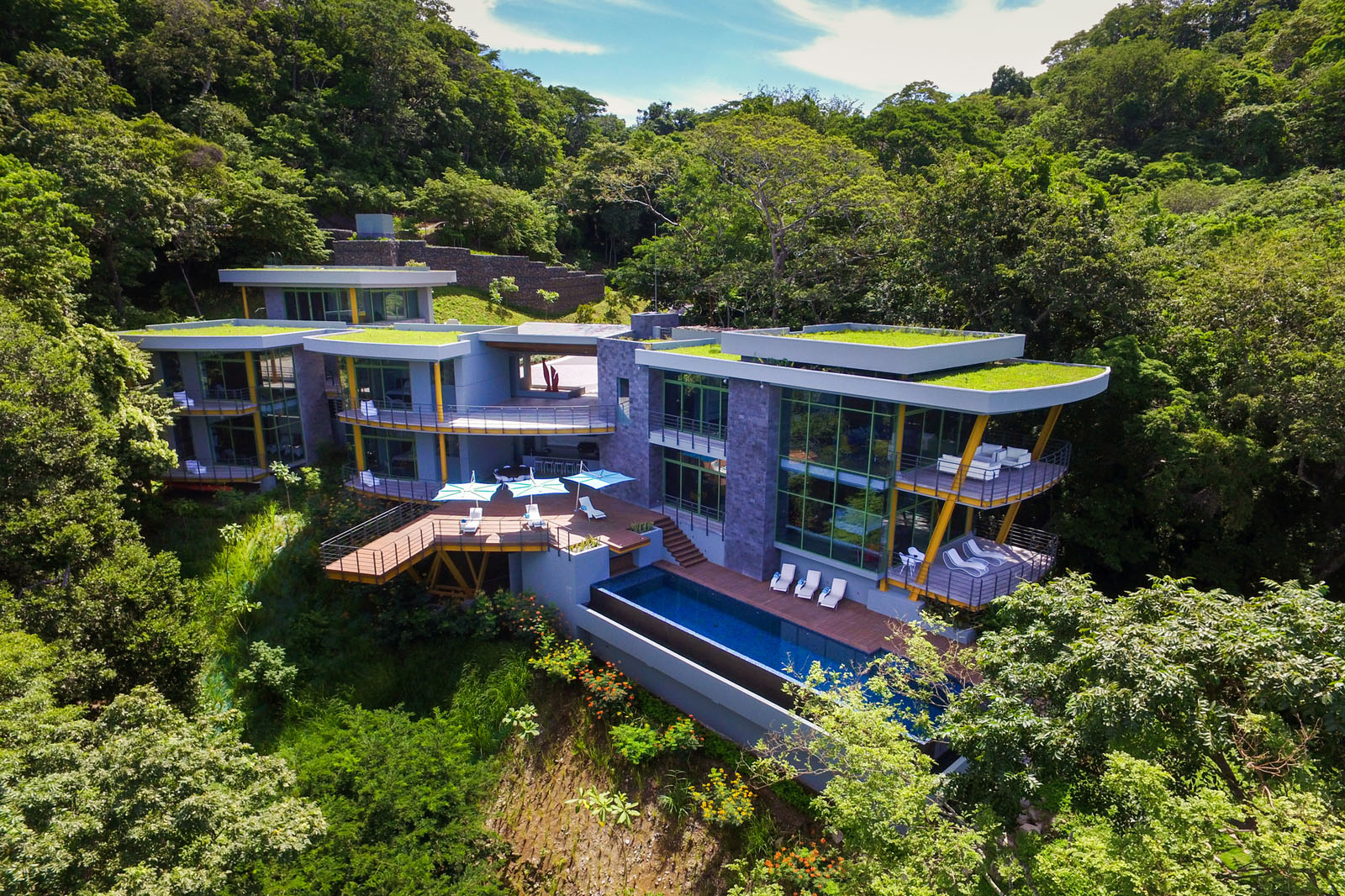 Energy Efficient Luxury Tropical Vacation Home