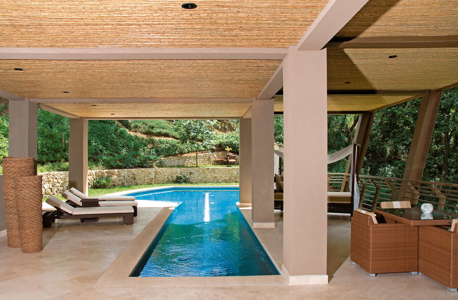 Hybrid Covered/Uncovered Swimming Pool