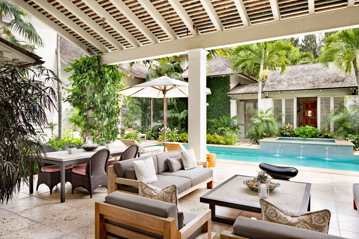 Tropical Pool Courtyard