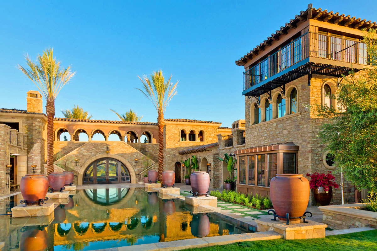 Stone House Pool Courtyard