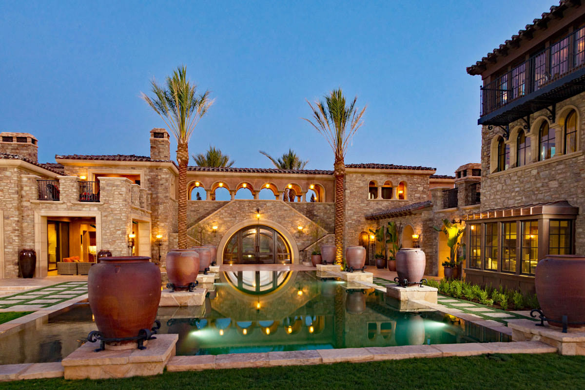 Luxury Stone House Pool Courtyard