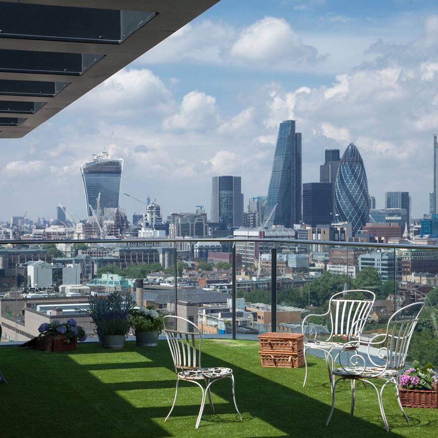 London Apartment with City View