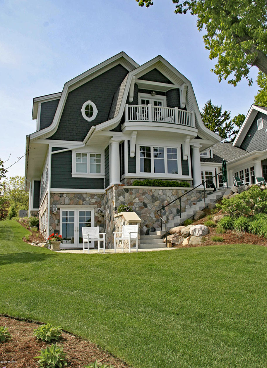 Nantucket-Style Architecture with Gambrel Roofs