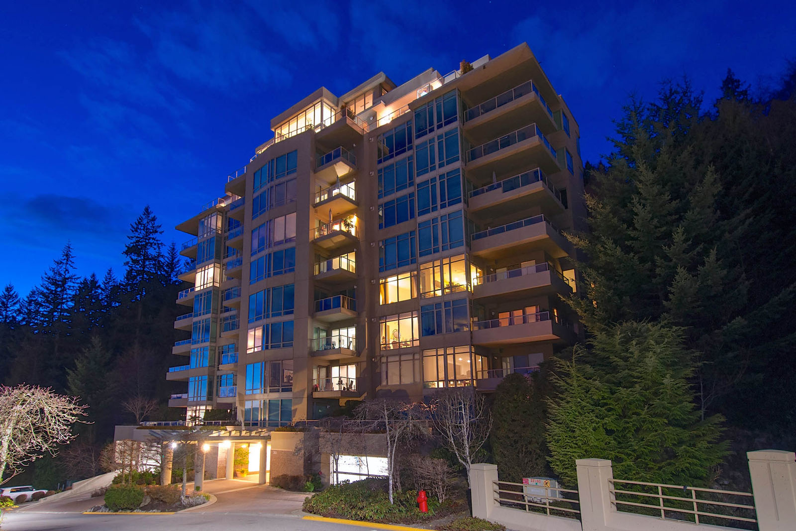 Deer Ridge West Vancouver Luxury Condo